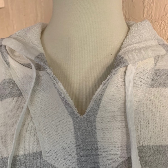 Striped Hoodie - Picture 3 of 4